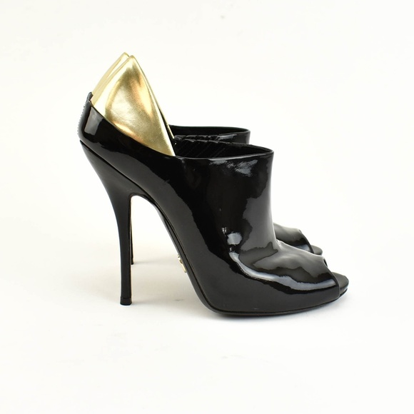 GUCCI "Hysteria": Black Patent Leather Ankle Boots - Picture 5 of 8